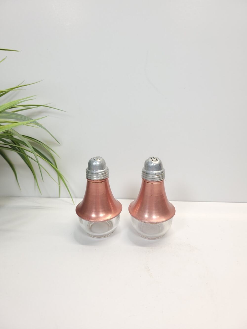 Vintage 1950s MCM Atomic Salt Pepper Shakers Spun Aluminum Copper Glass